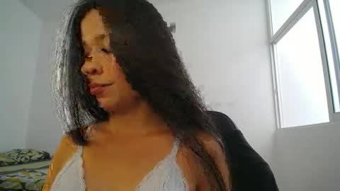 Lia online show from 01-08-25, 04:00