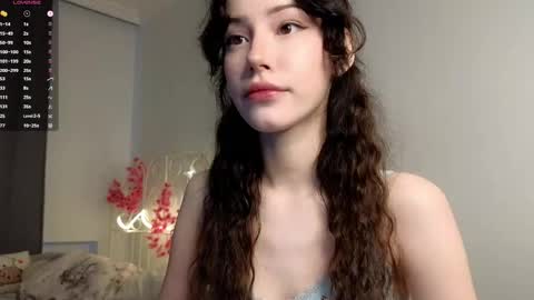 Lia  online show from 05-25-26, 08:42