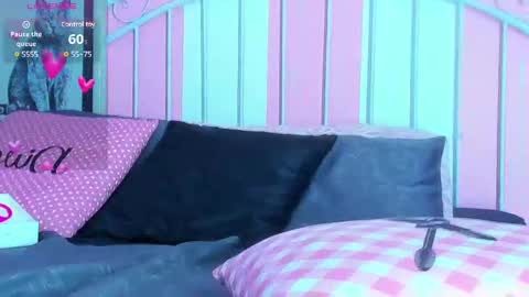 Snapshot of liah_grey8 chatting on 01-08-25, 09:23 ---Liah--- online show from 01-08-25, 09:23