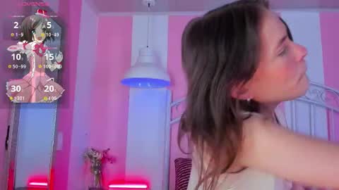 Snapshot of liah_grey8 chatting on 10-17-25, 09:17 ---Liah--- online show from 10-17-25, 09:17