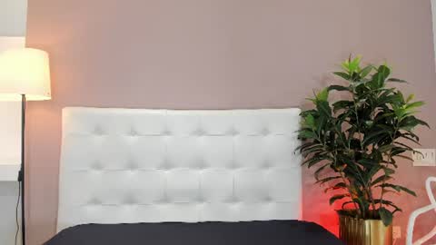 liahglow online show from 07-08-26, 12:53