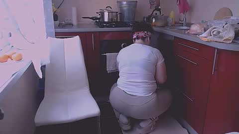 miss Lia  colection for travel online show from 04-23-26, 07:20