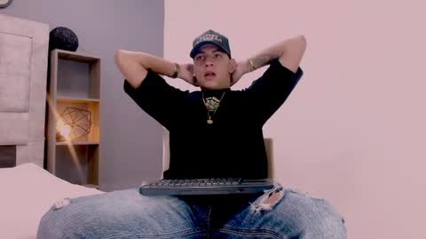 Liam  online show from 06-05-26, 11:38