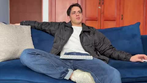 Snapshot of liam_enzho chatting on 03-27-26, 04:51 Liam online show from 03-27-26, 04:51