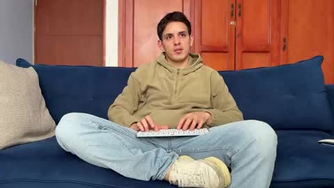 Snapshot of liam_enzho chatting on 05-04-26, 04:36 Liam online show from 05-04-26, 04:36