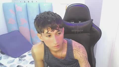 Snapshot of liam_play chatting on 05-19-26, 04:08 LIAM online show from 05-19-26, 04:08