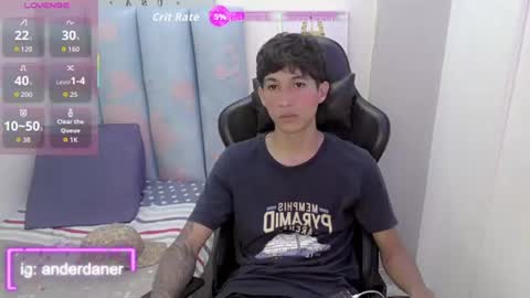 Snapshot of liam_play chatting on 06-21-26, 04:04 LIAM online show from 06-21-26, 04:04