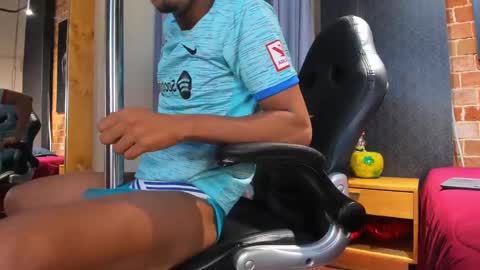 Liam Byrne online show from 02-14-25, 10:14