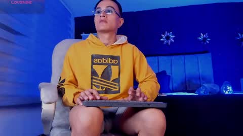 Snapshot of liamdeep_ chatting on 04-19-26, 03:55 LiamDeep online show from 04-19-26, 03:55