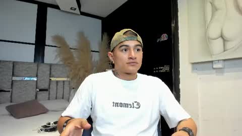 Snapshot of liamdeep_ chatting on 06-25-26, 07:40 LiamDeep online show from 06-25-26, 07:40