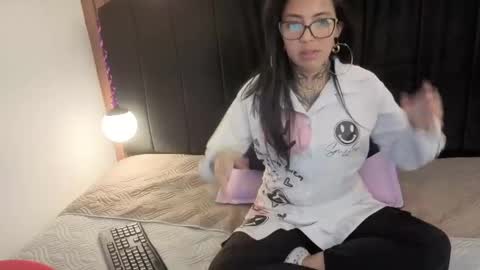 L I A M O N R O E online show from 05-31-26, 12:45