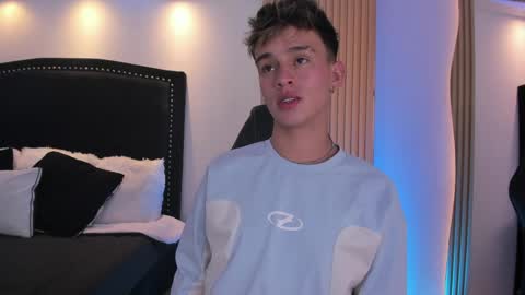 liam online show from 05-30-26, 04:42