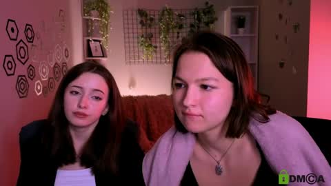 Li online show from 05-19-26, 01:56