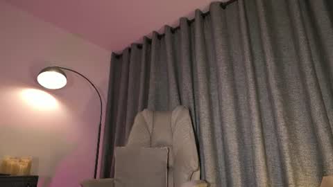 Snapshot of lianewhite chatting on 06-24-26, 12:09 lianewhite online show from 06-24-26, 12:09