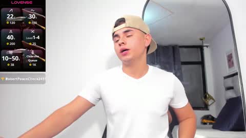 Snapshot of lianfox_ chatting on 06-26-26, 01:59 lianfox_ online show from 06-26-26, 01:59