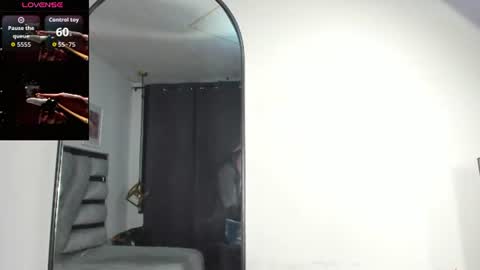 Snapshot of lianfox_ chatting on 07-18-26, 01:37 lianfox_ online show from 07-18-26, 01:37