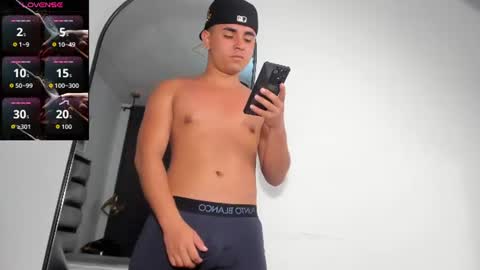 Snapshot of lianfox_ chatting on 07-21-26, 12:40 lianfox_ online show from 07-21-26, 12:40