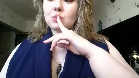 Snapshot of liaorgel chatting on 04-17-26, 01:58 liaorgel online show from 04-17-26, 01:58