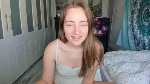 Snapshot of liasashax chatting on 04-14-26, 12:33 Sasha online show from 04-14-26, 12:33