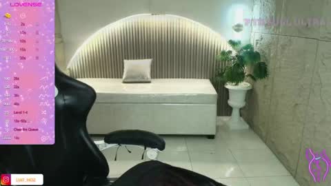 Dani online show from 05-22-26, 01:06