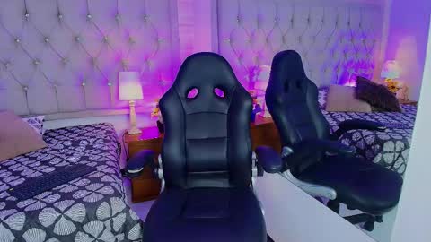 Lia  online show from 03-09-26, 07:51