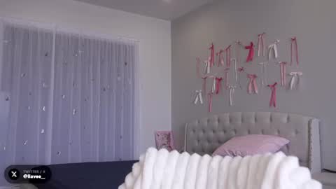 Lia online show from 07-05-26, 03:23