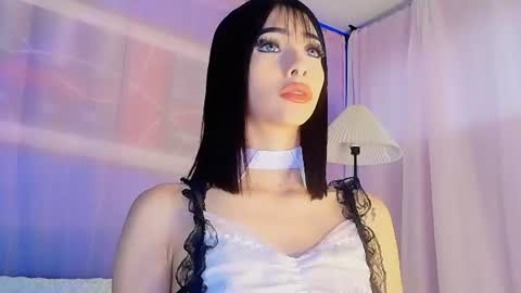 Valentina Hall online show from 08-07-26, 11:45