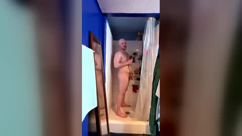 Snapshot of lickitb4istick chatting on 03-04-26, 01:06 IM A BAD DAWGY WOOF WOOF online show from 03-04-26, 01:06