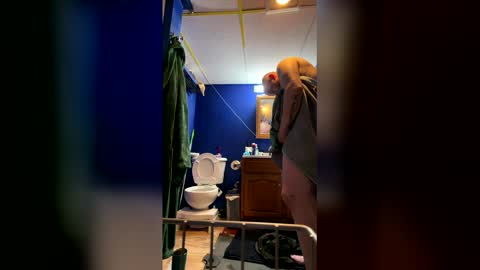 Snapshot of lickitb4istick chatting on 03-17-26, 05:49 IM A BAD DAWGY WOOF WOOF online show from 03-17-26, 05:49