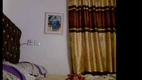 Snapshot of lickmefuckmex chatting on 04-01-26, 05:43 lickmefuckmex online show from 04-01-26, 05:43