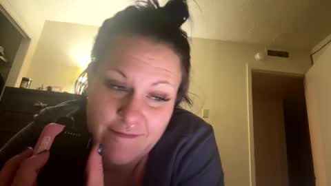 AllieAustyn online show from 01-16-25, 09:05