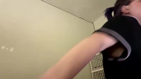 AllieAustyn online show from 02-23-25, 10:17