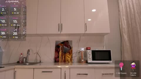 Lie online show from 01-31-25, 03:11