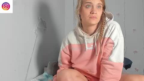 Sophie online show from 02-20-26, 08:53