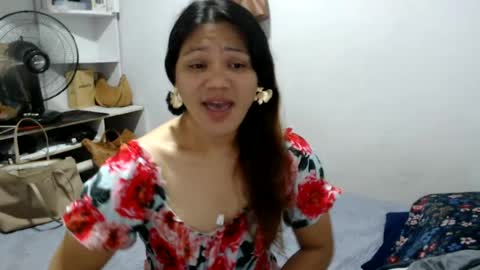 liebewendy2026 online show from 06-12-26, 12:20