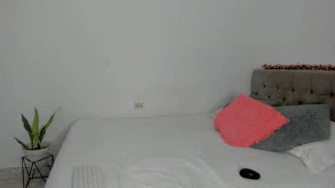 Maddie  online show from 06-27-26, 03:22