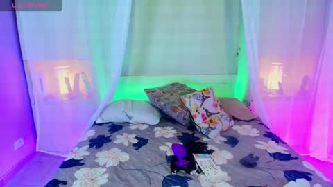         online show from 02-25-25, 11:41