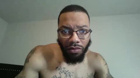 Snapshot of liightskinlover chatting on 11-17-25, 02:12 liightsinlover online show from 11-17-25, 02:12