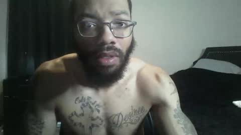 Snapshot of liightskinlover chatting on 12-17-25, 05:41 liightsinlover online show from 12-17-25, 05:41