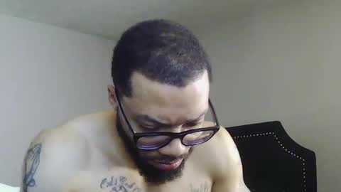 Snapshot of liightskinlover chatting on 04-13-26, 02:11 liightsinlover online show from 04-13-26, 02:11