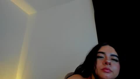 Snapshot of liily_moore chatting on 07-16-26, 08:42 Lily Moore online show from 07-16-26, 08:42