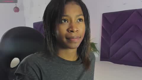 lila bailey  online show from 01-13-26, 07:41