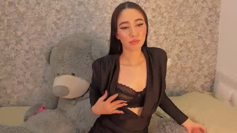 Lila Clark online show from 03-04-26, 09:21