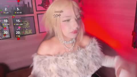 Lila online show from 05-20-26, 01:17