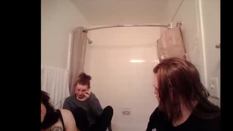 lilbratty_clouds_ogpuffdragon online show from 02-04-26, 11:27