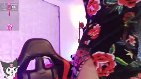 lilcandy19 online show from 04-01-26, 12:28