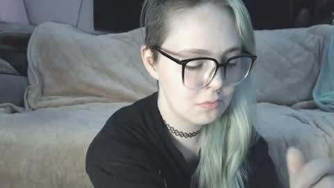 Snapshot of lilemmy1999 chatting on 07-14-26, 11:32 emily ryanson online show from 07-14-26, 11:32