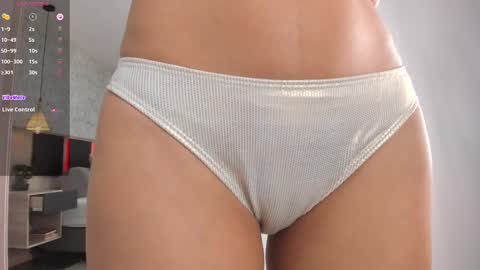 Snapshot of lili_foxy chatting on 02-19-25, 03:27 lili online show from 02-19-25, 03:27