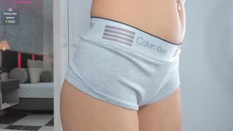 Snapshot of lili_foxy chatting on 02-22-25, 01:35 lili online show from 02-22-25, 01:35