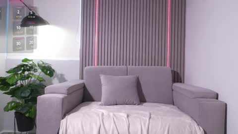 Snapshot of lili_foxy chatting on 01-09-26, 01:25 lili online show from 01-09-26, 01:25